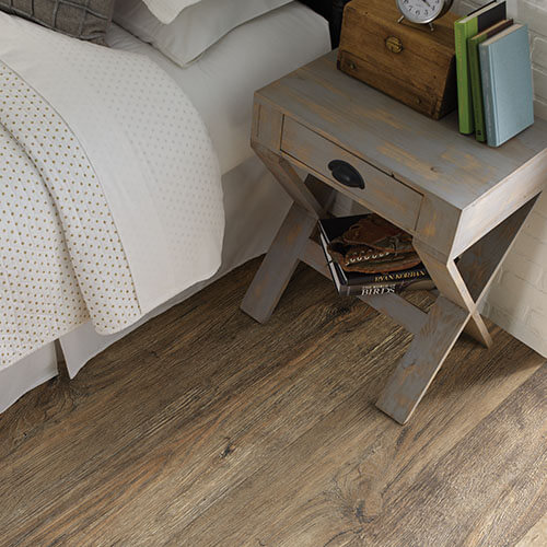 Laminate flooring in bedroom | The L&L Company