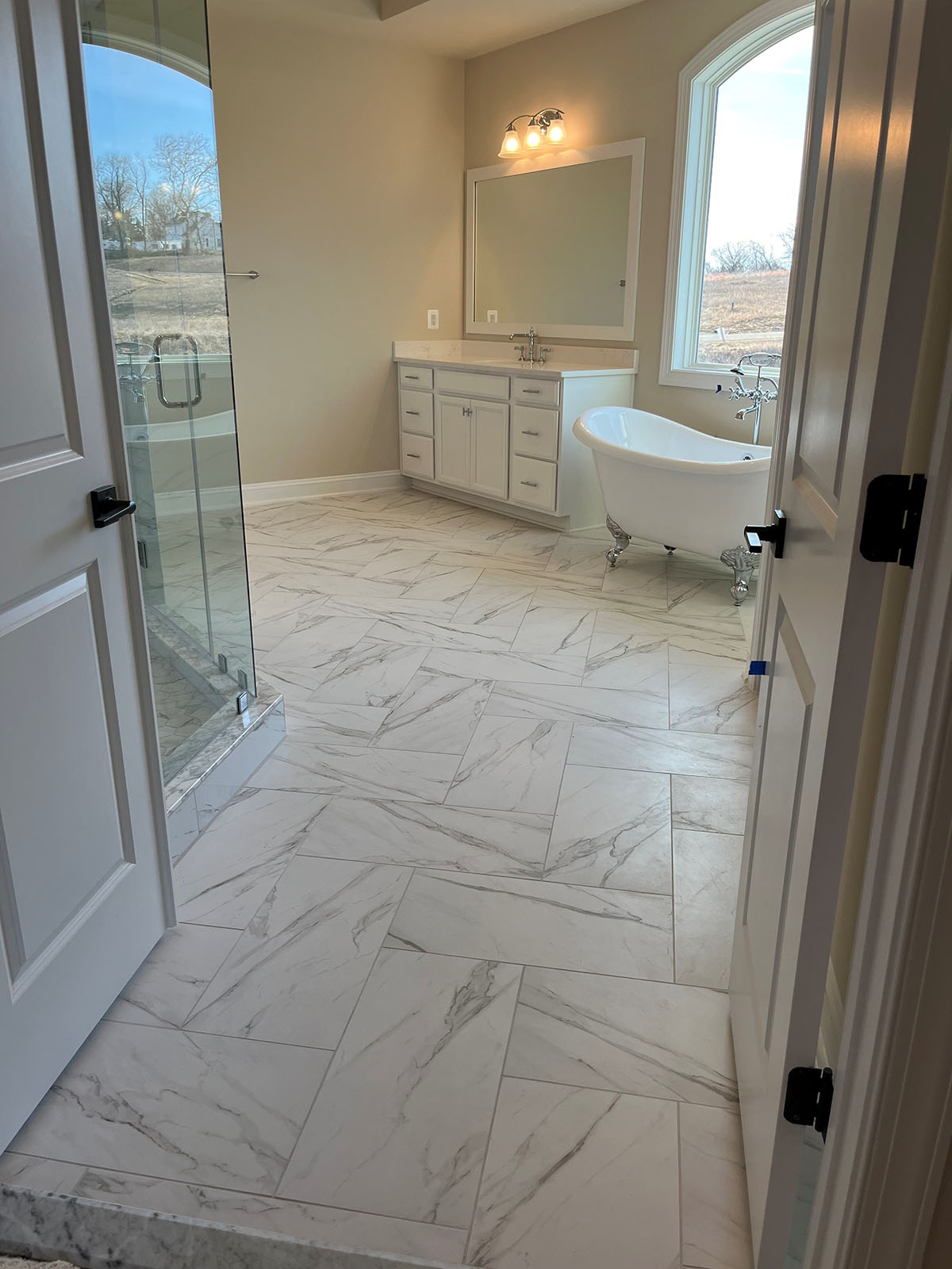 Bathroom tile flooring | The L&L Company